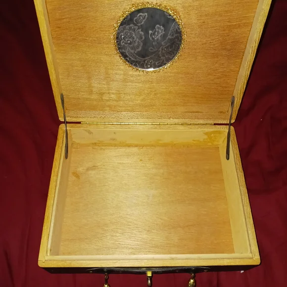 Vintage 1960s Butterfly Embellished Wooden  Cigar Box Purse/ Enid Collins Style - Picture 10 of 16